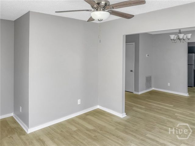 1402 New Castle Street, Savannah, GA 31415