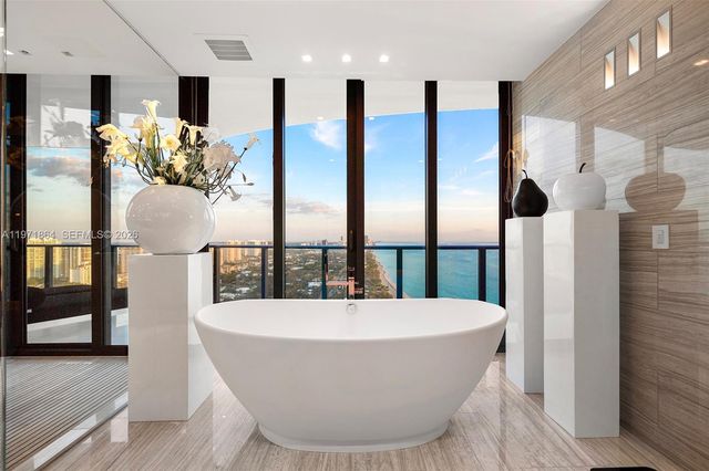 19575 Collins Ave 30, Sunny Isles Beach, FL 33160