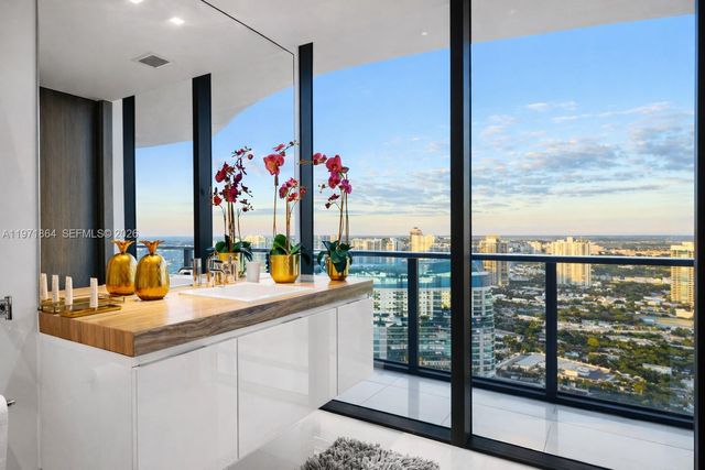 19575 Collins Ave 30, Sunny Isles Beach, FL 33160