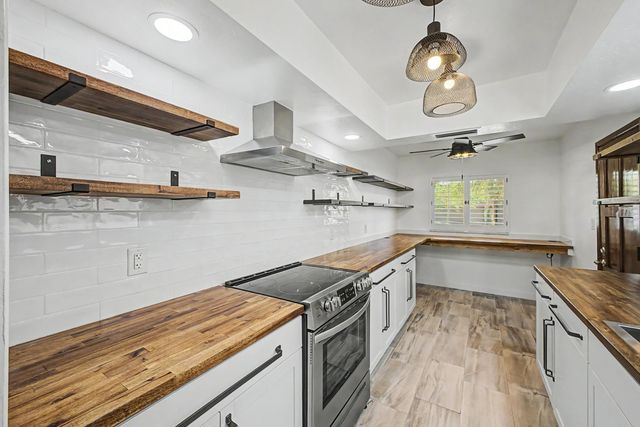 37210 N Tranquil Trail Unit 13, Carefree, AZ 85377