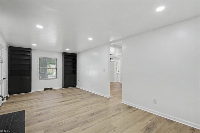212 Watkins DR, Hampton, VA 23669