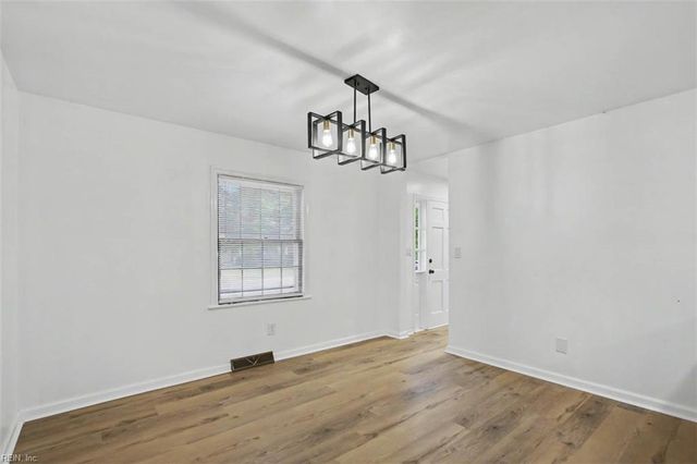 212 Watkins DR, Hampton, VA 23669