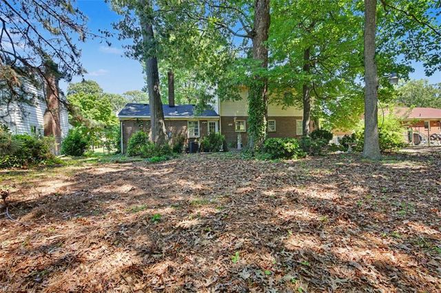 212 Watkins DR, Hampton, VA 23669