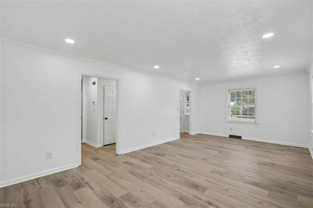 212 Watkins DR, Hampton, VA 23669