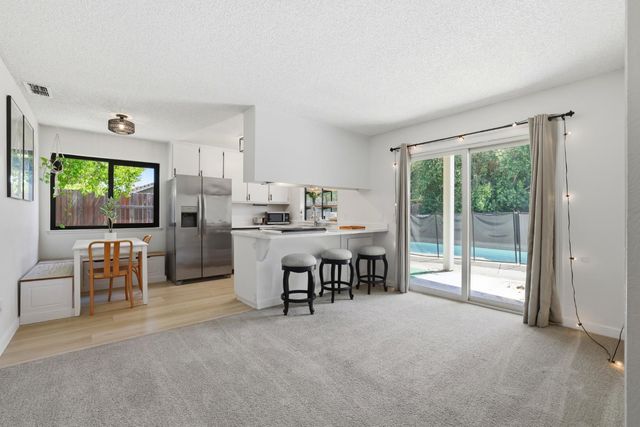 8238 Ferncreek Ct, Citrus Heights, CA 95621