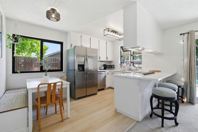 8238 Ferncreek Ct, Citrus Heights, CA 95621