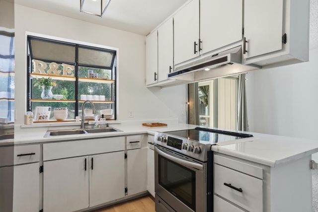 8238 Ferncreek Ct, Citrus Heights, CA 95621