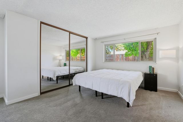 8238 Ferncreek Ct, Citrus Heights, CA 95621