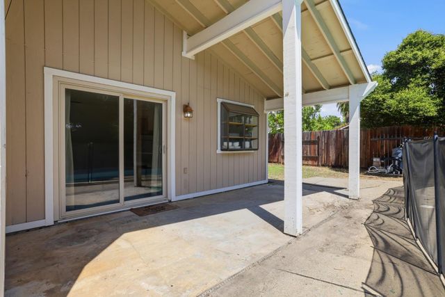 8238 Ferncreek Ct, Citrus Heights, CA 95621