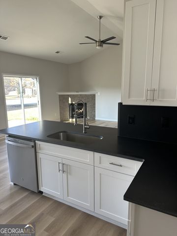 126 Horseshoe Lane, Hiram, GA 30141