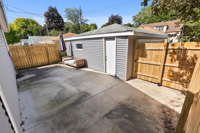 9600 W Morgan AVENUE, Milwaukee, WI 53228