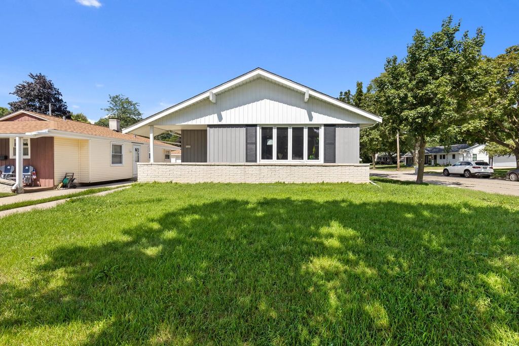 9600 W Morgan AVENUE, Milwaukee, WI 53228