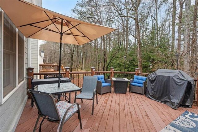 11 Valleyside Ct, Dallas, GA 30157