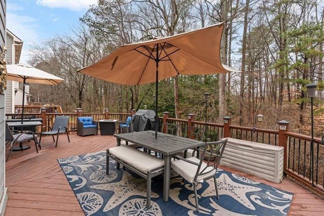 11 Valleyside Ct, Dallas, GA 30157