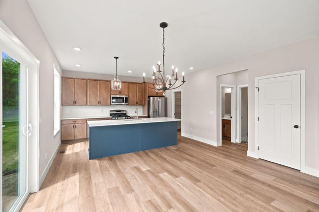5872 Upper 179th Street W, Lakeville, MN 55044