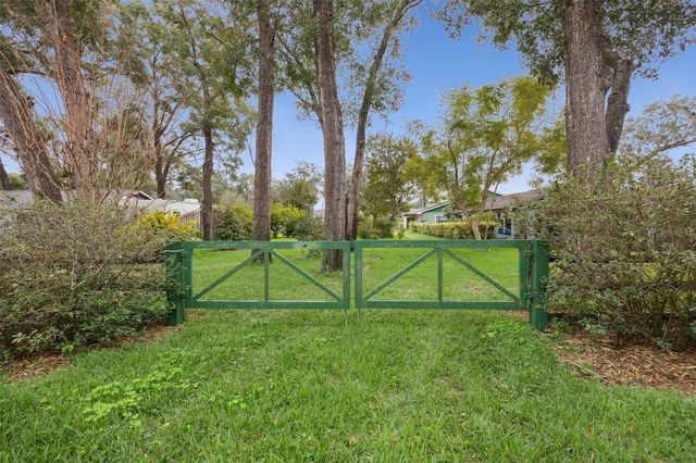 30904 DEAL DRIVE, Sorrento, FL 32776