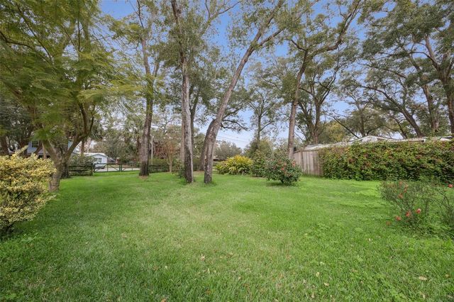 30904 DEAL DRIVE, Sorrento, FL 32776