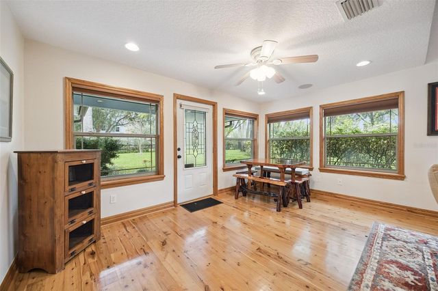 30904 DEAL DRIVE, Sorrento, FL 32776