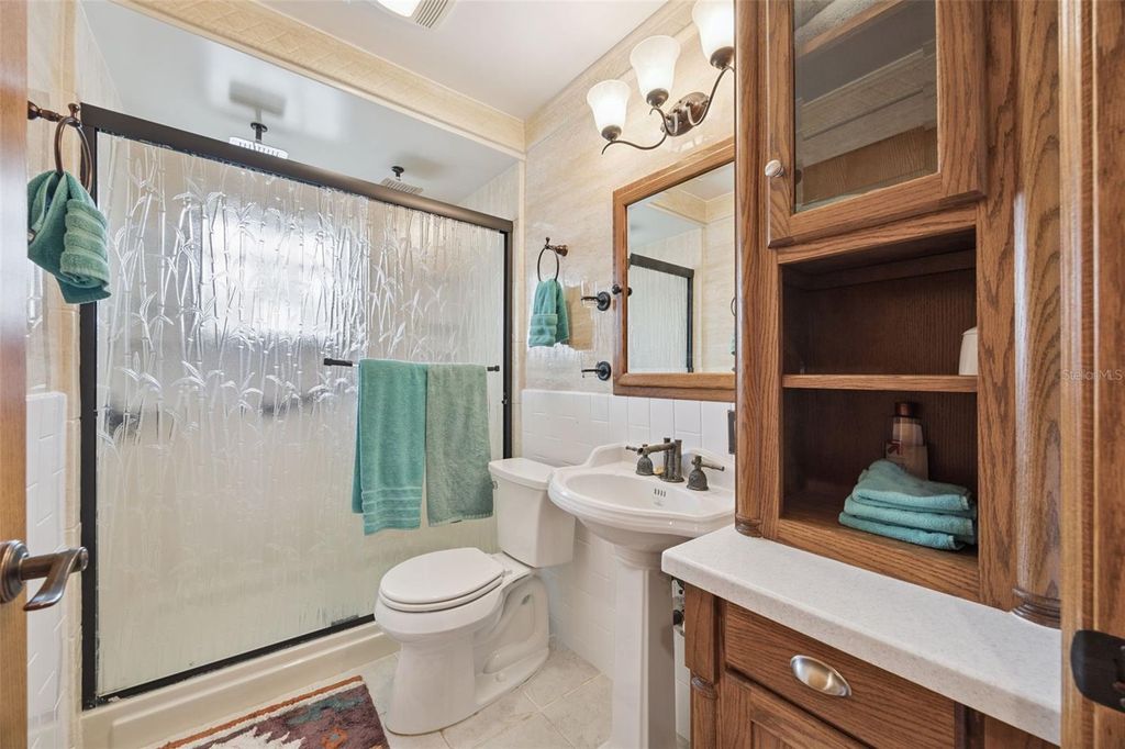 Image 19 of property listing at 30904 DEAL DRIVE, Sorrento, FL 32776