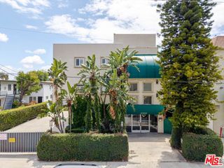 10900 Blix Street 10, North Hollywood, CA 91602