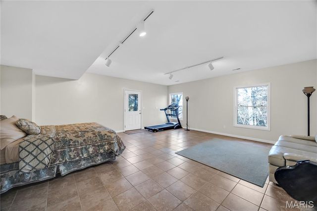 1845 Eagle Nest Drive, Hermann, MO 65041