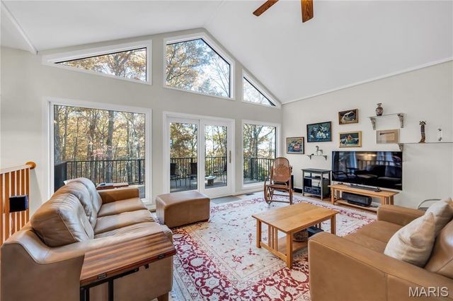 1845 Eagle Nest Drive, Hermann, MO 65041