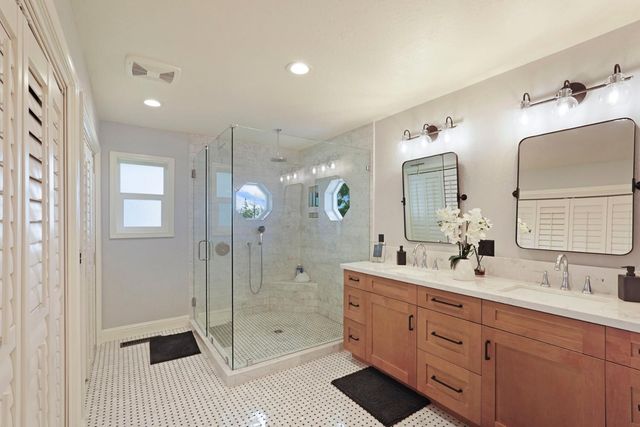 2326 Vista Del Lago Dr, Valley Springs, CA 95252