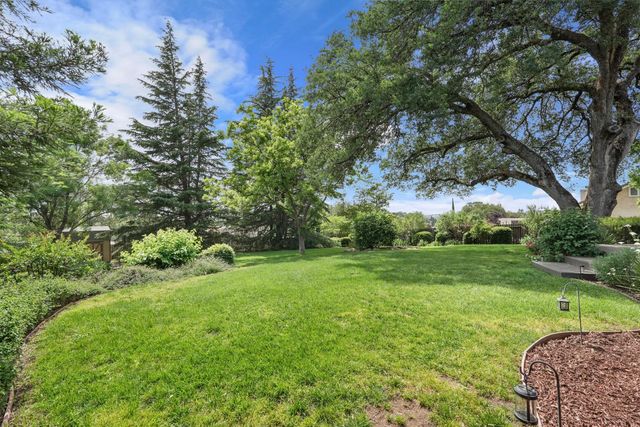 2326 Vista Del Lago Dr, Valley Springs, CA 95252