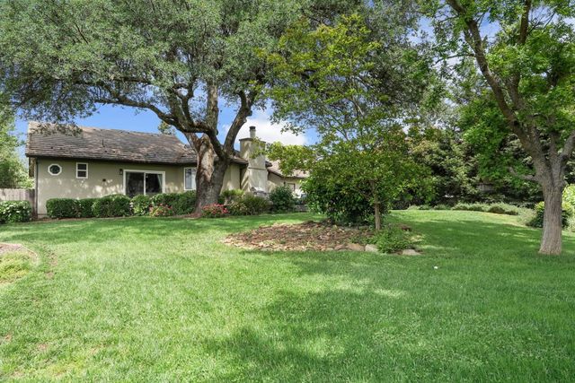2326 Vista Del Lago Dr, Valley Springs, CA 95252