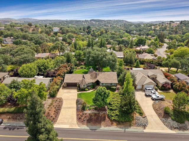 2326 Vista Del Lago Dr, Valley Springs, CA 95252