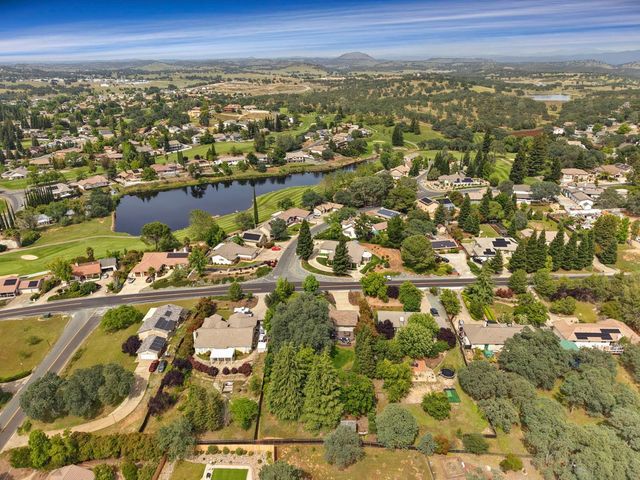 2326 Vista Del Lago Dr, Valley Springs, CA 95252