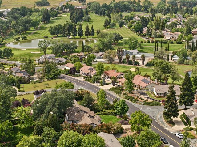 2326 Vista Del Lago Dr, Valley Springs, CA 95252