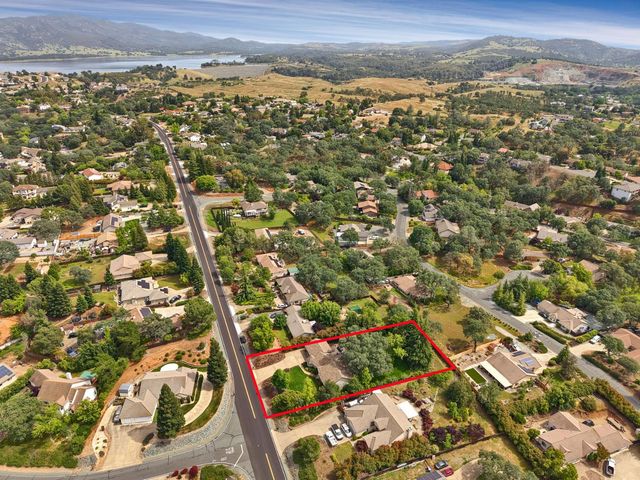 2326 Vista Del Lago Dr, Valley Springs, CA 95252