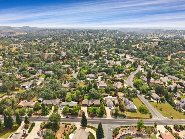 2326 Vista Del Lago Dr, Valley Springs, CA 95252