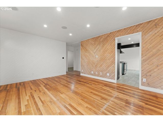 6523 Se 84TH Ave, Portland, OR 97266