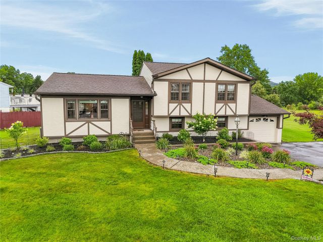 23 Buckingham Place, Washingtonville, NY 10992