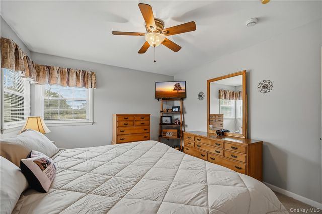 23 Buckingham Place, Washingtonville, NY 10992