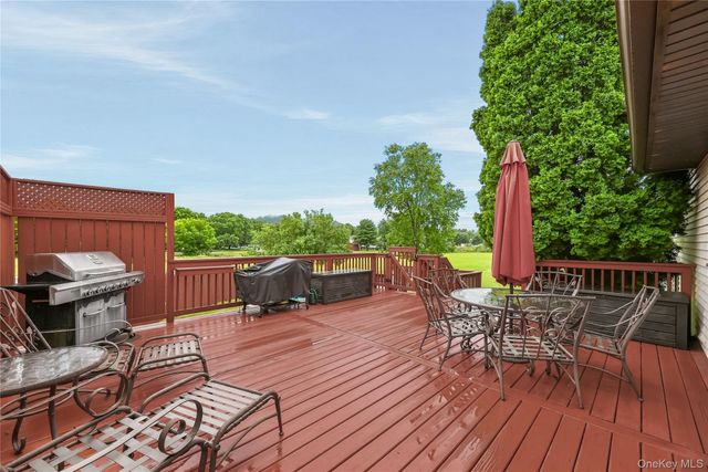 23 Buckingham Place, Washingtonville, NY 10992