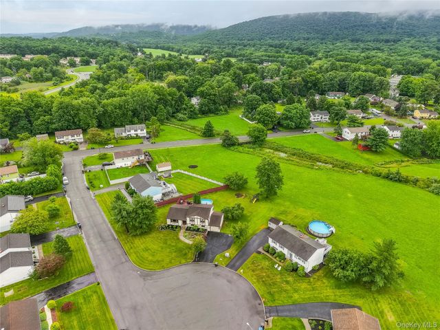 23 Buckingham Place, Washingtonville, NY 10992