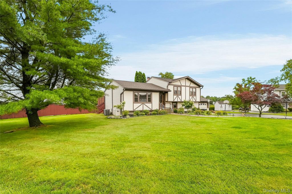 23 Buckingham Place, Washingtonville, NY 10992 — photo 5