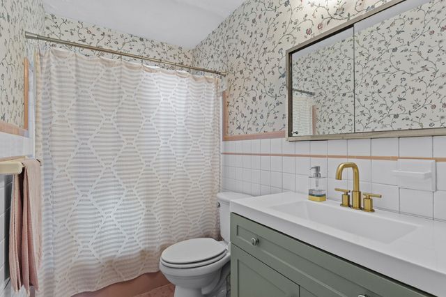 1002 Celia Lane, Lexington, KY 40504