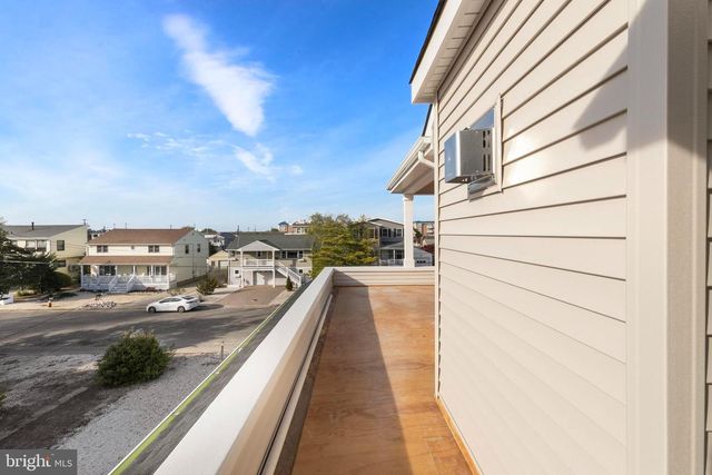 354 W 11TH ST, Ship Bottom, NJ 08008