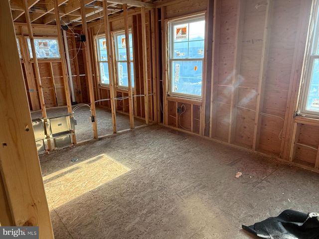 354 W 11TH ST, Ship Bottom, NJ 08008