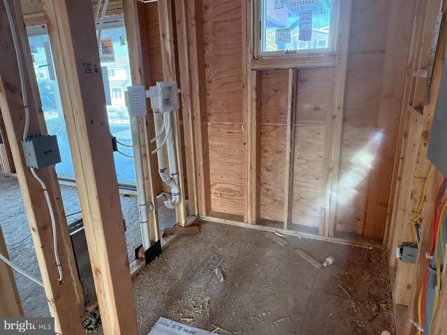 354 W 11TH ST, Ship Bottom, NJ 08008