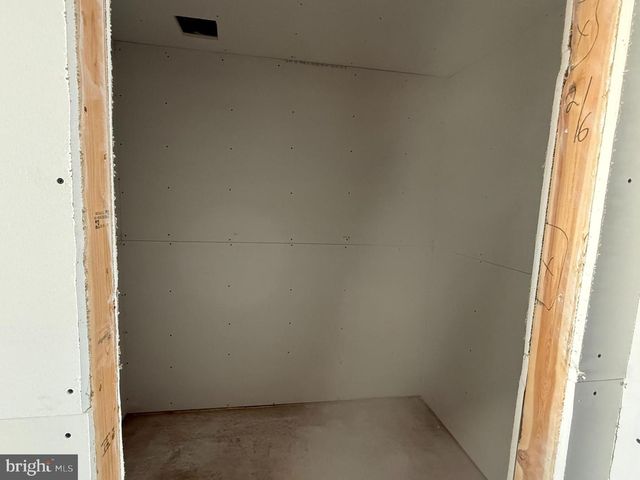 354 W 11TH ST, Ship Bottom, NJ 08008