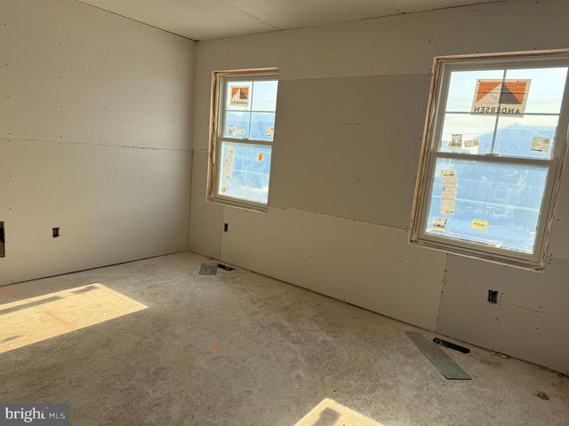 354 W 11TH ST, Ship Bottom, NJ 08008