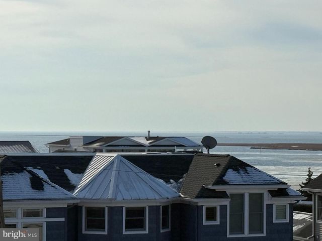 354 W 11TH ST, Ship Bottom, NJ 08008