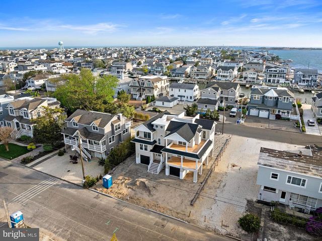 354 W 11TH ST, Ship Bottom, NJ 08008