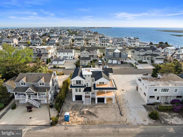 354 W 11TH ST, Ship Bottom, NJ 08008