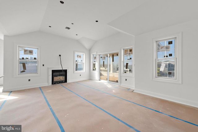 354 W 11TH ST, Ship Bottom, NJ 08008